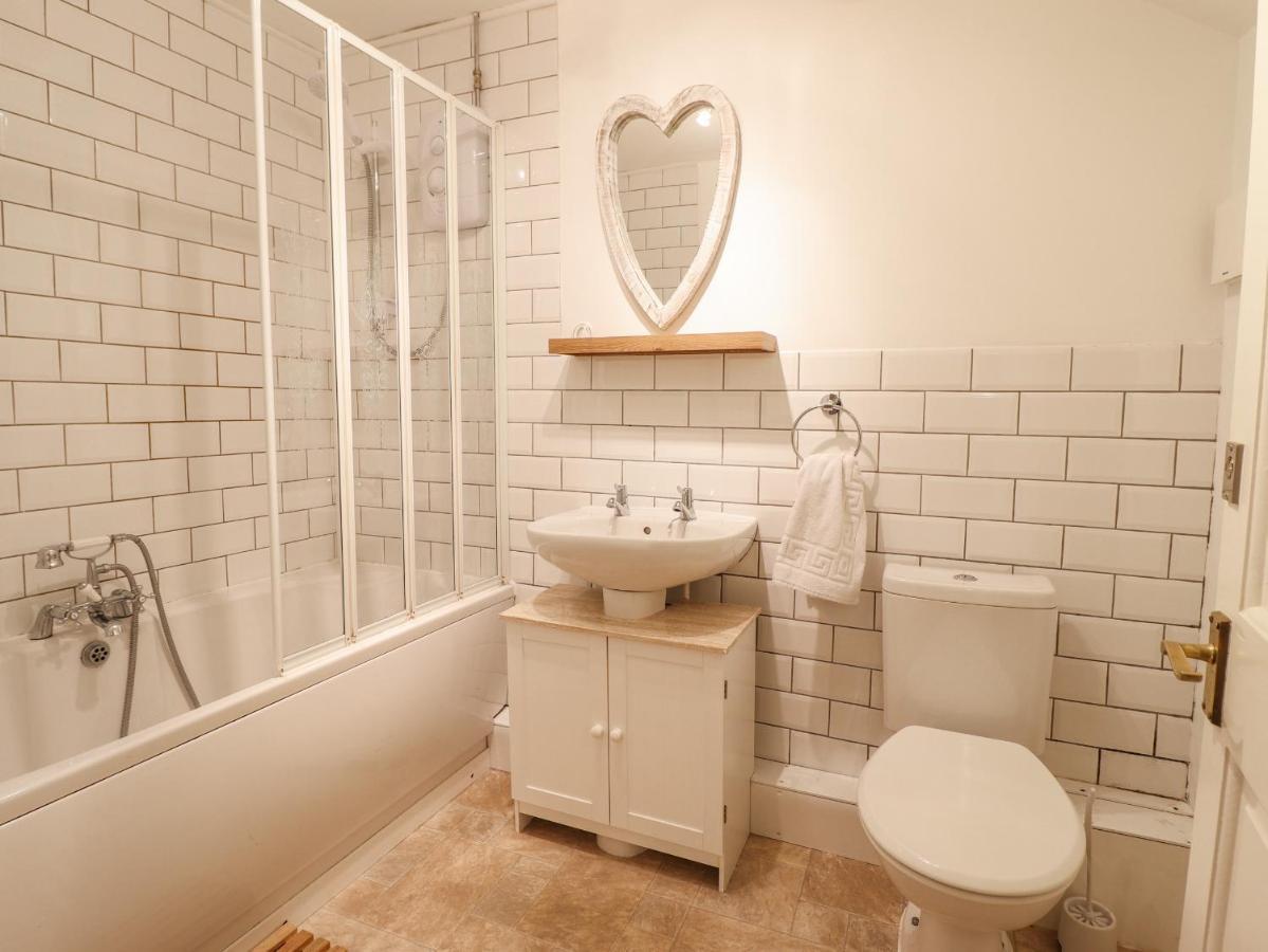 2 White Street Villa Penmachno Екстериор снимка